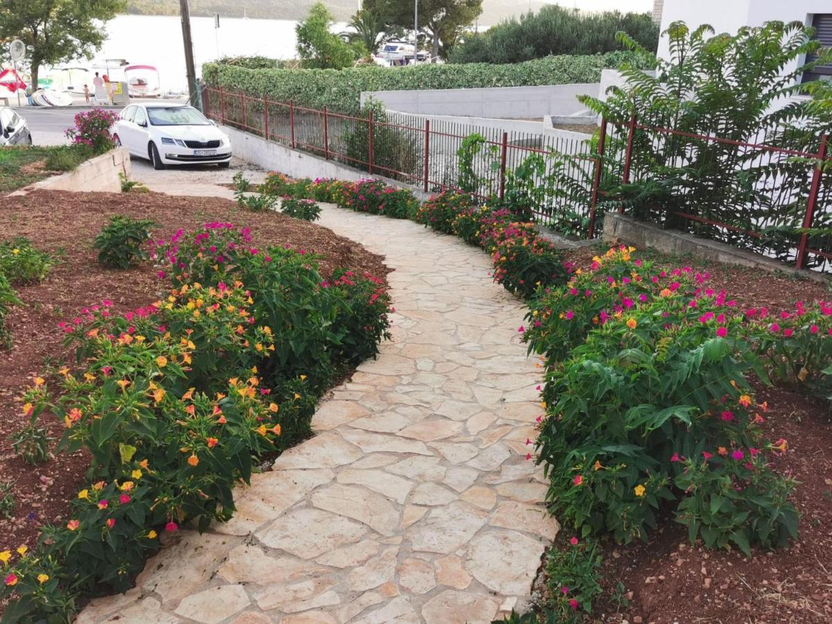Apartman Simac Okrug Gornji Trogir Exterior foto